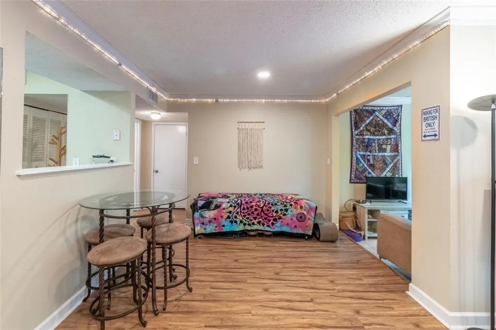 3005 Wingate Way, Sandy Springs, Georgia 30350, 1 Bedroom Bedrooms, ,1 BathroomBathrooms,Residential,Sold,3005 Wingate Way,6908175