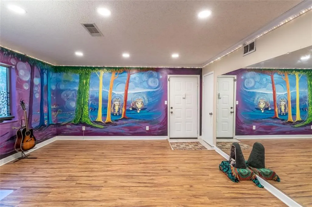 3005 Wingate Way, Sandy Springs, Georgia 30350, 1 Bedroom Bedrooms, ,1 BathroomBathrooms,Residential,Sold,3005 Wingate Way,6908175