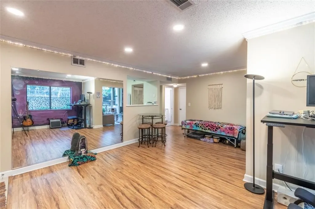 3005 Wingate Way, Sandy Springs, Georgia 30350, 1 Bedroom Bedrooms, ,1 BathroomBathrooms,Residential,Sold,3005 Wingate Way,6908175