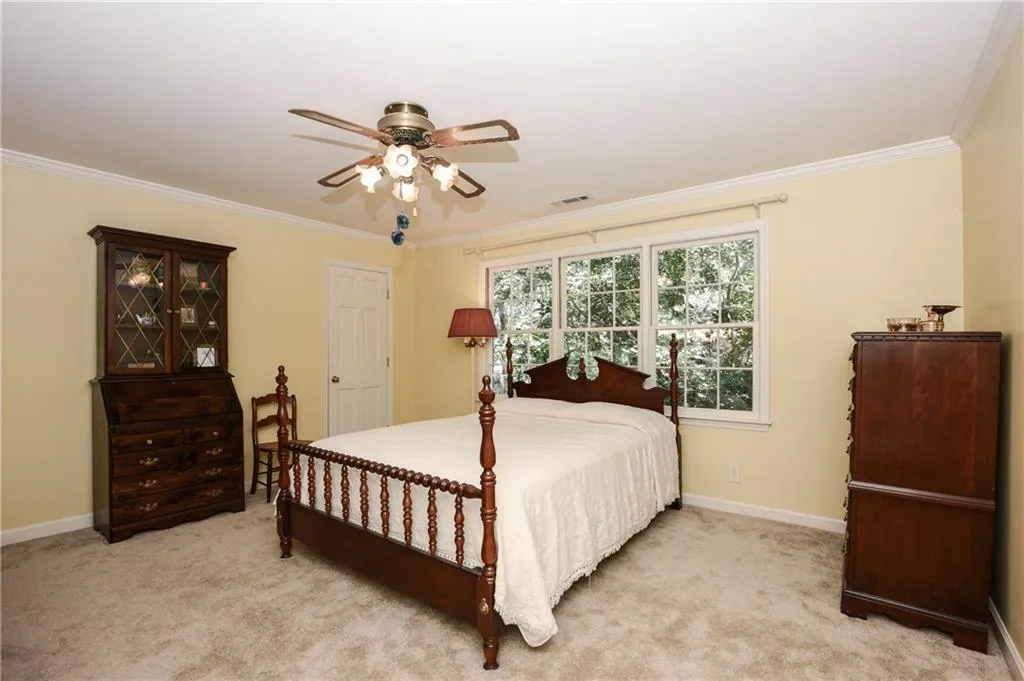 9125 Huntcliff Trace, Atlanta, Georgia 30350, 6 Bedrooms Bedrooms, ,5 BathroomsBathrooms,Residential,Sold,9125 Huntcliff Trace,5745990