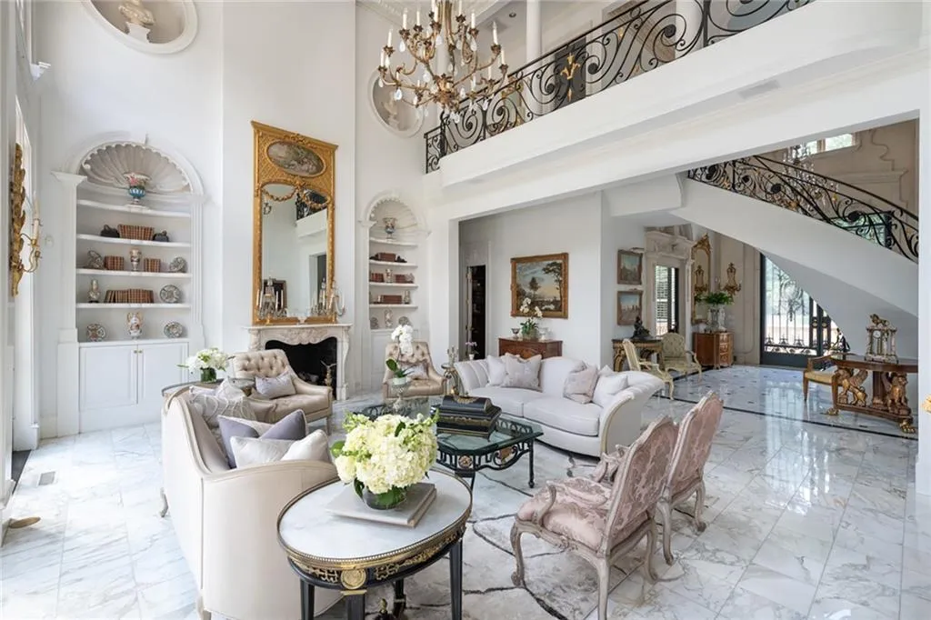 4670 Northside Drive, Atlanta, Georgia 30327, 6 Bedrooms Bedrooms, ,6 BathroomsBathrooms,Residential,Sold,4670 Northside Drive,7085822