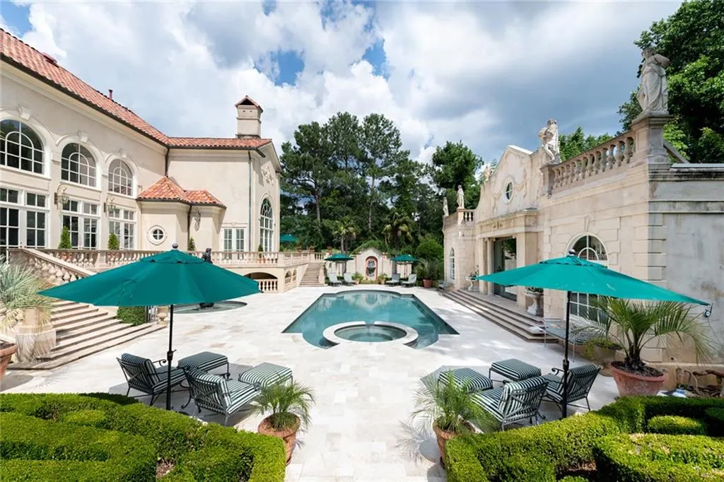 4670 Northside Drive, Atlanta, Georgia 30327, 6 Bedrooms Bedrooms, ,6 BathroomsBathrooms,Residential,Sold,4670 Northside Drive,7085822