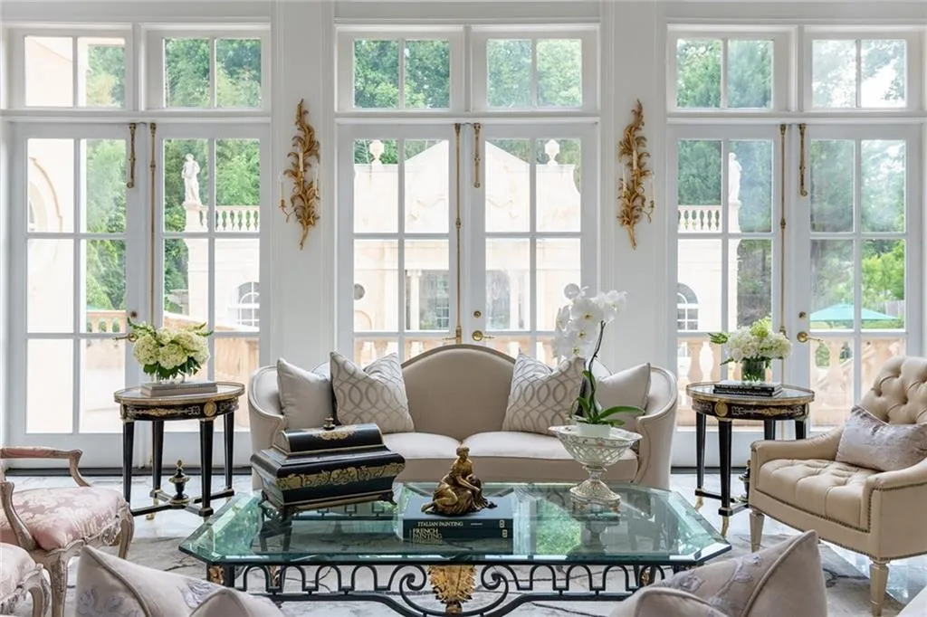 4670 Northside Drive, Atlanta, Georgia 30327, 6 Bedrooms Bedrooms, ,6 BathroomsBathrooms,Residential,Sold,4670 Northside Drive,7085822