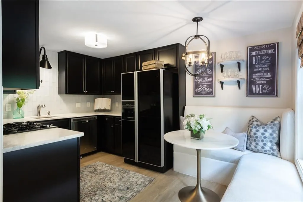 4670 Northside Drive, Atlanta, Georgia 30327, 6 Bedrooms Bedrooms, ,6 BathroomsBathrooms,Residential,Sold,4670 Northside Drive,7085822