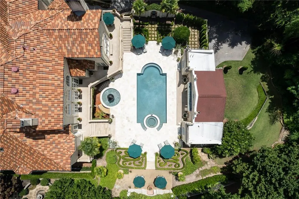 4670 Northside Drive, Atlanta, Georgia 30327, 6 Bedrooms Bedrooms, ,6 BathroomsBathrooms,Residential,Sold,4670 Northside Drive,7085822