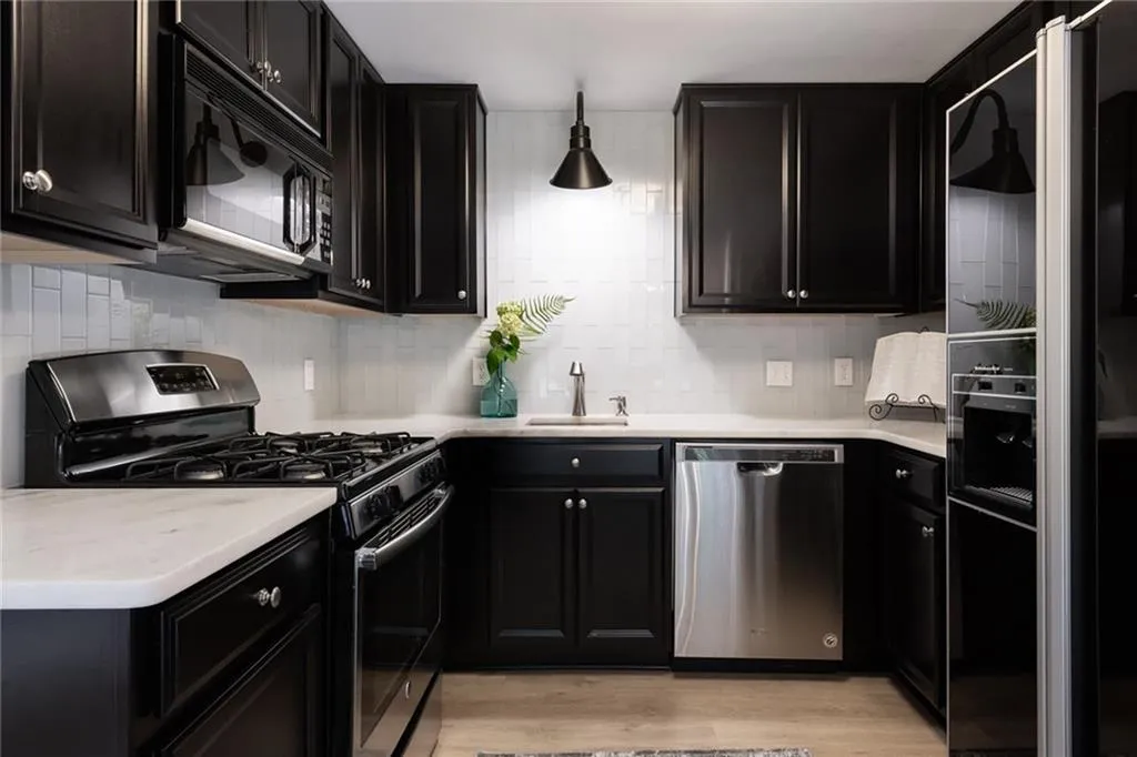 4670 Northside Drive, Atlanta, Georgia 30327, 6 Bedrooms Bedrooms, ,6 BathroomsBathrooms,Residential,Sold,4670 Northside Drive,7085822