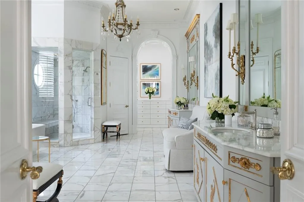 4670 Northside Drive, Atlanta, Georgia 30327, 6 Bedrooms Bedrooms, ,6 BathroomsBathrooms,Residential,Sold,4670 Northside Drive,7085822