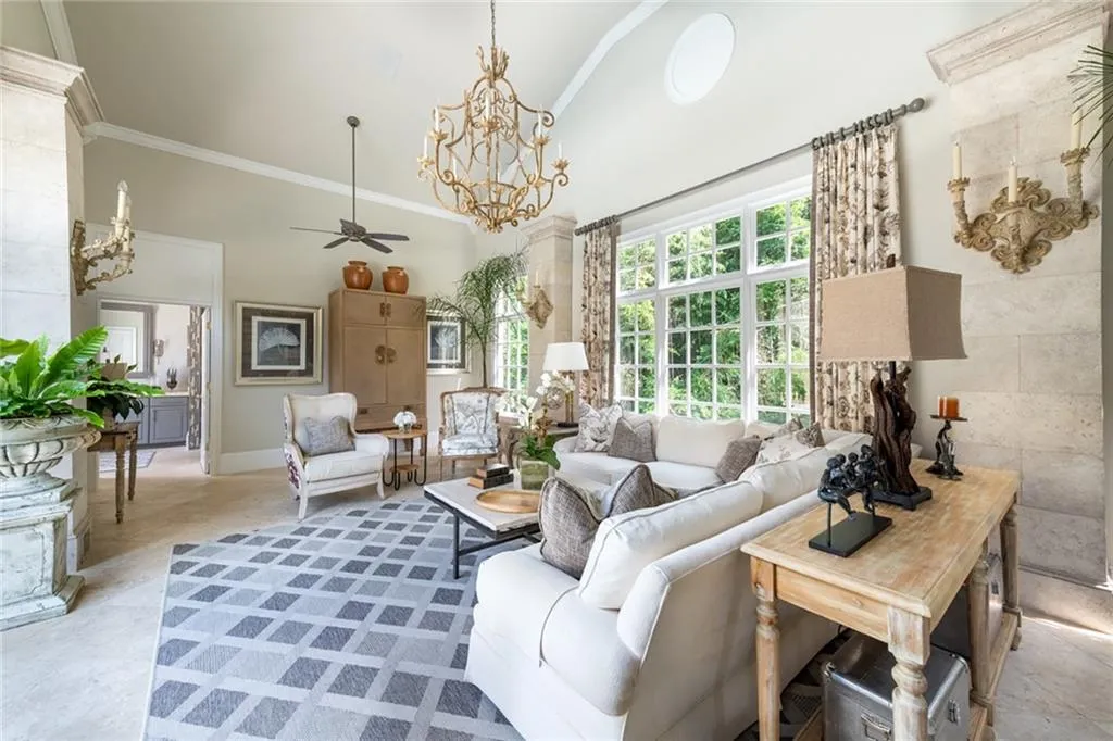 4670 Northside Drive, Atlanta, Georgia 30327, 6 Bedrooms Bedrooms, ,6 BathroomsBathrooms,Residential,Sold,4670 Northside Drive,7085822