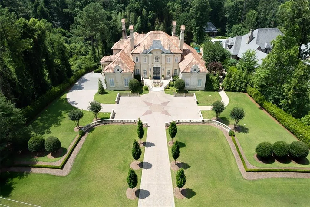 4670 Northside Drive, Atlanta, Georgia 30327, 6 Bedrooms Bedrooms, ,6 BathroomsBathrooms,Residential,Sold,4670 Northside Drive,7085822