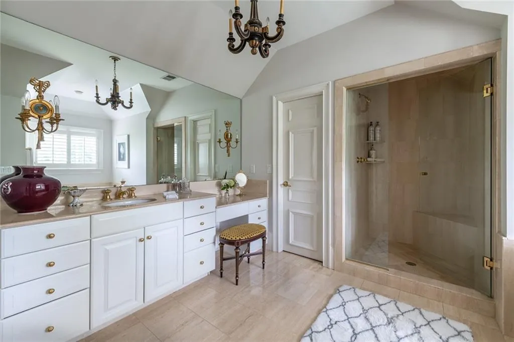 4670 Northside Drive, Atlanta, Georgia 30327, 6 Bedrooms Bedrooms, ,6 BathroomsBathrooms,Residential,Sold,4670 Northside Drive,7085822