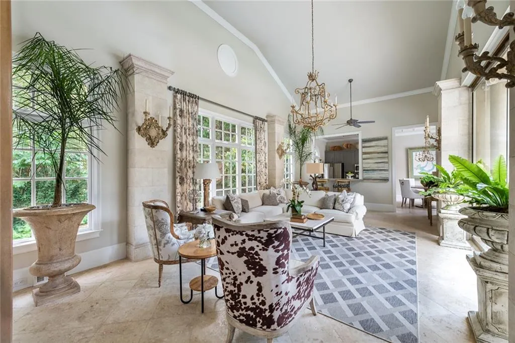 4670 Northside Drive, Atlanta, Georgia 30327, 6 Bedrooms Bedrooms, ,6 BathroomsBathrooms,Residential,Sold,4670 Northside Drive,7085822