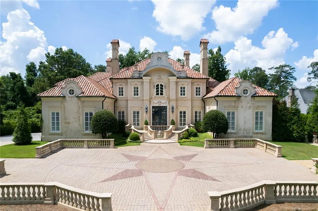 4670 Northside Drive, Atlanta, Georgia 30327, 6 Bedrooms Bedrooms, ,6 BathroomsBathrooms,Residential,Sold,4670 Northside Drive,7085822