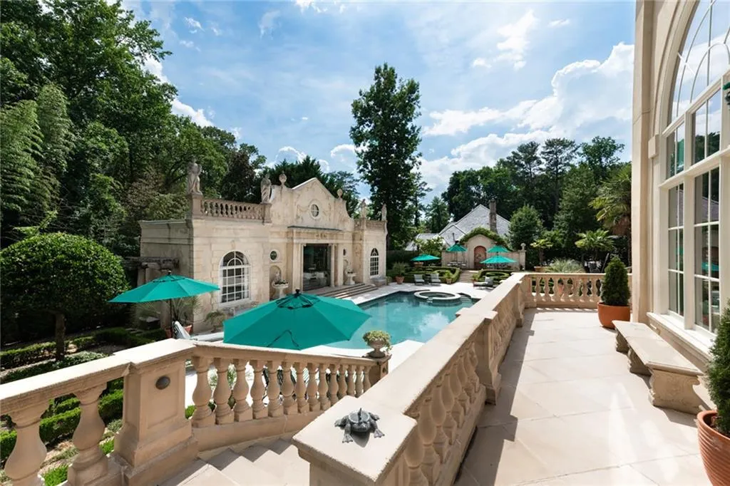 4670 Northside Drive, Atlanta, Georgia 30327, 6 Bedrooms Bedrooms, ,6 BathroomsBathrooms,Residential,Sold,4670 Northside Drive,7085822