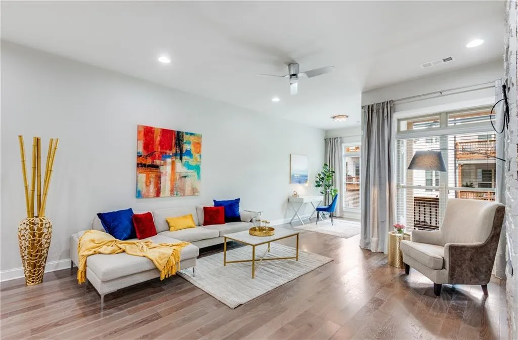 4232 Deming Circle, Atlanta, Georgia 30342, 3 Bedrooms Bedrooms, ,3 BathroomsBathrooms,Residential,Sold,4232 Deming Circle,7250516