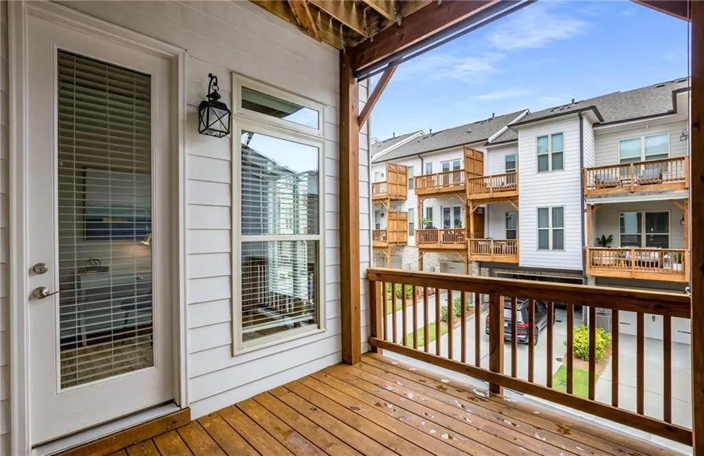 4232 Deming Circle, Atlanta, Georgia 30342, 3 Bedrooms Bedrooms, ,3 BathroomsBathrooms,Residential,Sold,4232 Deming Circle,7250516