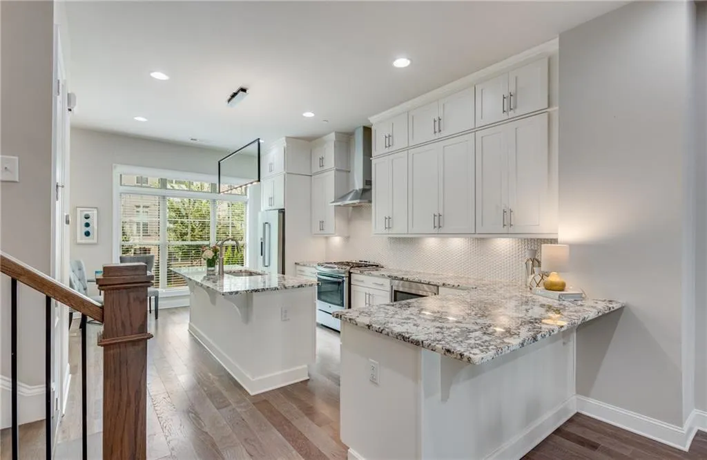 4232 Deming Circle, Atlanta, Georgia 30342, 3 Bedrooms Bedrooms, ,3 BathroomsBathrooms,Residential,Sold,4232 Deming Circle,7250516