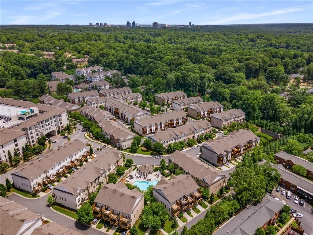 4232 Deming Circle, Atlanta, Georgia 30342, 3 Bedrooms Bedrooms, ,3 BathroomsBathrooms,Residential,Sold,4232 Deming Circle,7250516