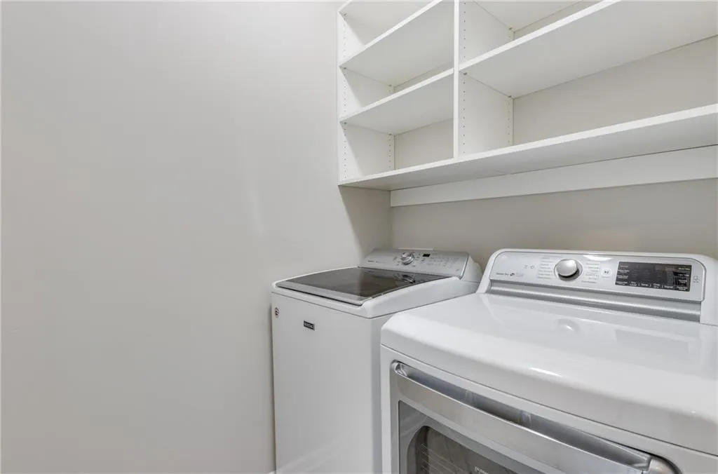 4232 Deming Circle, Atlanta, Georgia 30342, 3 Bedrooms Bedrooms, ,3 BathroomsBathrooms,Residential,Sold,4232 Deming Circle,7250516