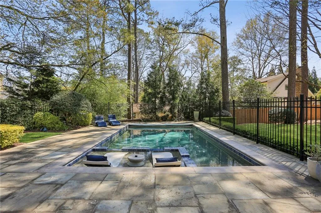 710 E Northway Lane, Atlanta, Georgia 30342, 6 Bedrooms Bedrooms, ,5 BathroomsBathrooms,Residential,Sold,710 E Northway Lane,7550813