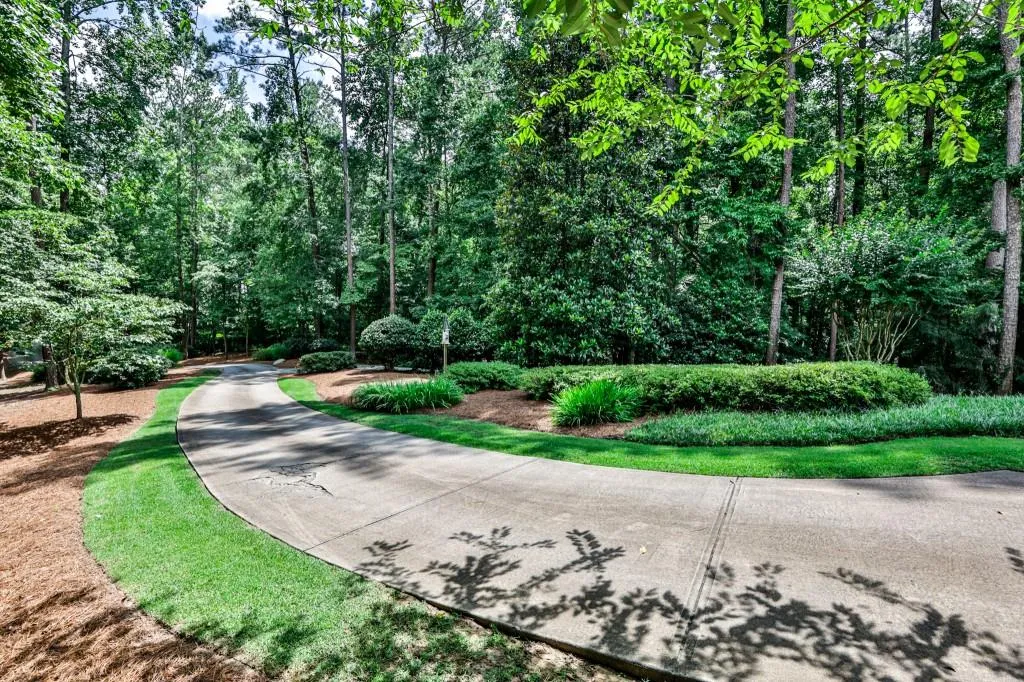 8330 Hewlett Road, Sandy Springs, Georgia 30350, 6 Bedrooms Bedrooms, ,6 BathroomsBathrooms,Residential,Sold,8330 Hewlett Road,6919879