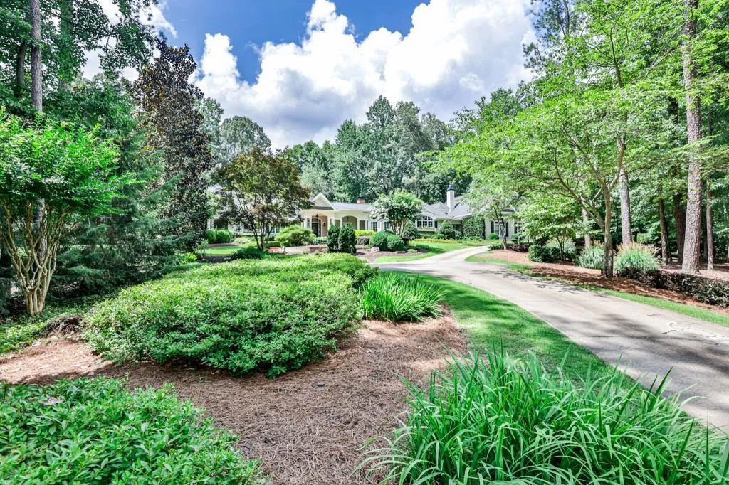 8330 Hewlett Road, Sandy Springs, Georgia 30350, 6 Bedrooms Bedrooms, ,6 BathroomsBathrooms,Residential,Sold,8330 Hewlett Road,6919879