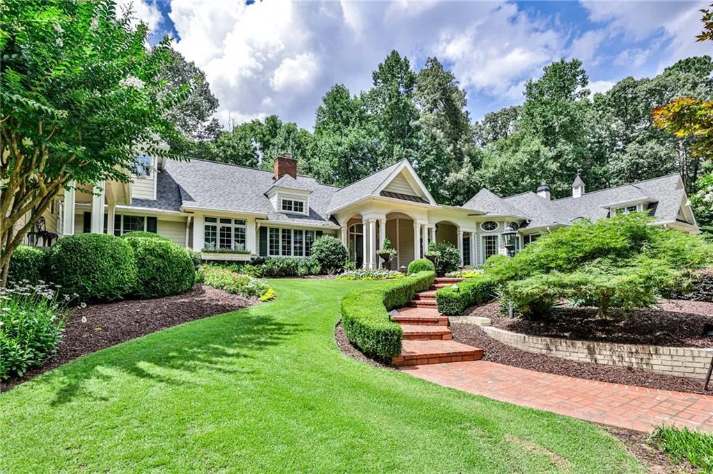 8330 Hewlett Road, Sandy Springs, Georgia 30350, 6 Bedrooms Bedrooms, ,6 BathroomsBathrooms,Residential,Sold,8330 Hewlett Road,6919879