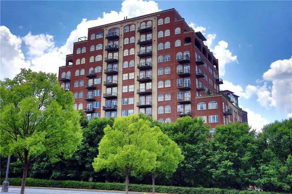 3180 Mathieson Drive Ne Unit 806, Atlanta, Georgia 30305, 1 Bedroom Bedrooms, ,2 BathroomsBathrooms,Residential,For Sale,3180 Mathieson Drive Ne Unit 806,7539600
