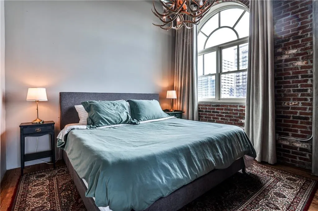 Main bedroom with private bath and custom walk in closet