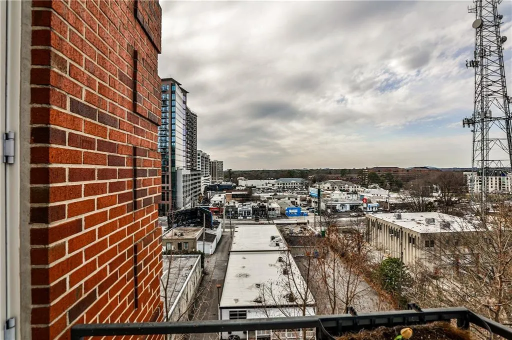 3180 Mathieson Drive Ne Unit 806, Atlanta, Georgia 30305, 1 Bedroom Bedrooms, ,2 BathroomsBathrooms,Residential,For Sale,3180 Mathieson Drive Ne Unit 806,7539600