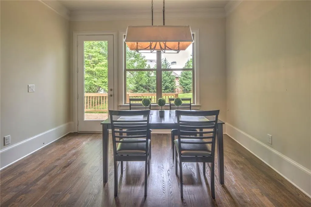 15 Long Island Place, Sandy Springs, Georgia 30328, 6 Bedrooms Bedrooms, ,5 BathroomsBathrooms,Residential,Sold,15 Long Island Place,5699255