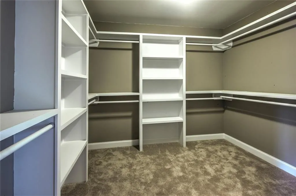 15 Long Island Place, Sandy Springs, Georgia 30328, 6 Bedrooms Bedrooms, ,5 BathroomsBathrooms,Residential,Sold,15 Long Island Place,5699255