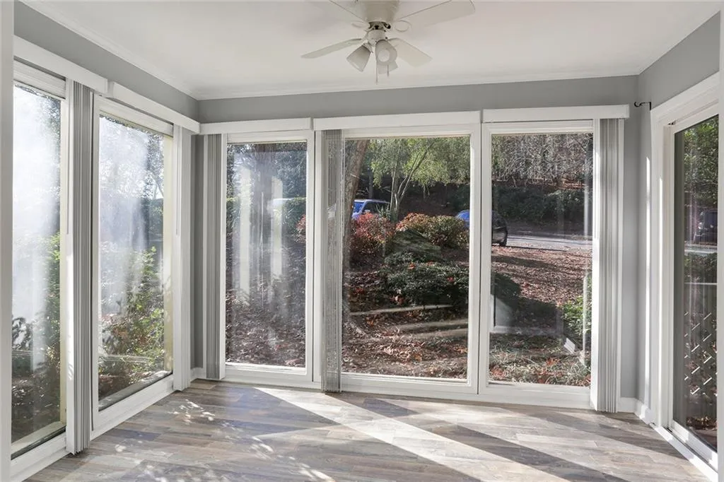 408 Natchez Trace, Sandy Springs, Georgia 30350, 2 Bedrooms Bedrooms, ,2 BathroomsBathrooms,Residential,Sold,408 Natchez Trace,5781329