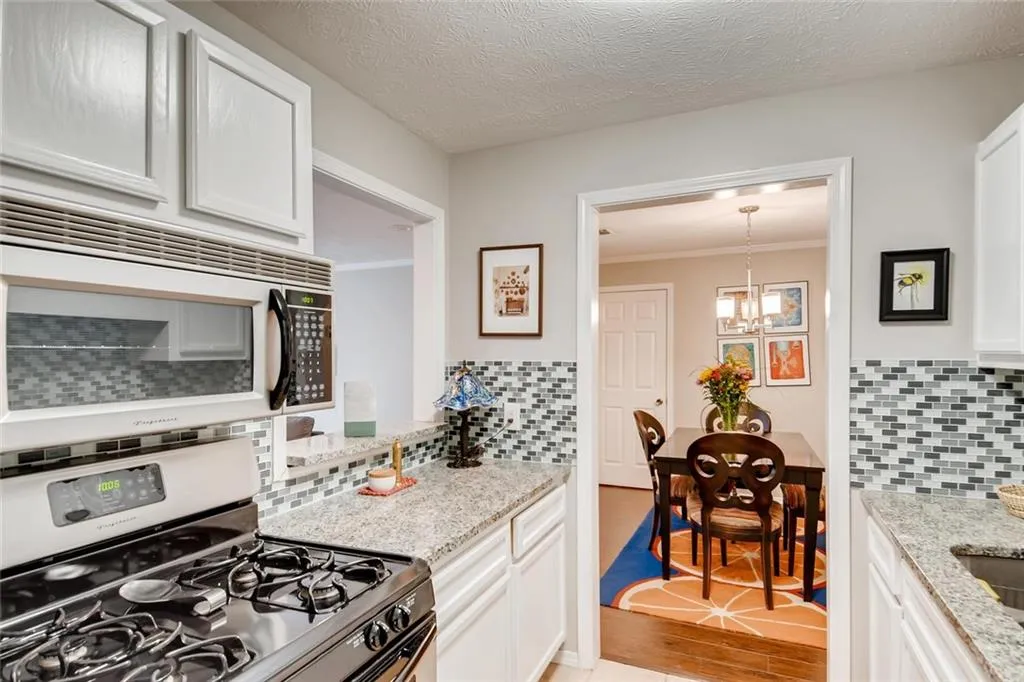 505 Gettysburg Place, Sandy Springs, Georgia 30350, 2 Bedrooms Bedrooms, ,2 BathroomsBathrooms,Residential,Sold,505 Gettysburg Place,6844592