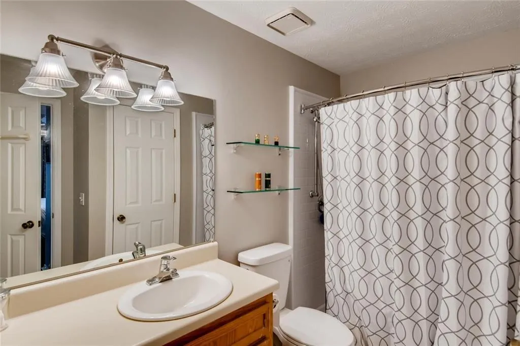 505 Gettysburg Place, Sandy Springs, Georgia 30350, 2 Bedrooms Bedrooms, ,2 BathroomsBathrooms,Residential,Sold,505 Gettysburg Place,6844592
