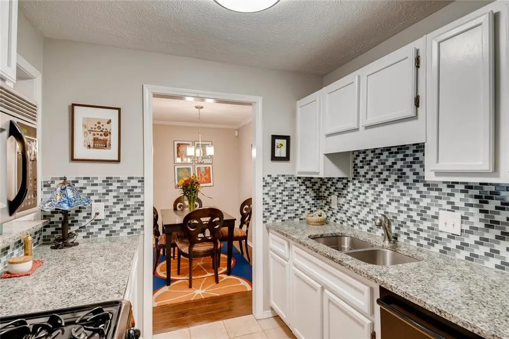 505 Gettysburg Place, Sandy Springs, Georgia 30350, 2 Bedrooms Bedrooms, ,2 BathroomsBathrooms,Residential,Sold,505 Gettysburg Place,6844592