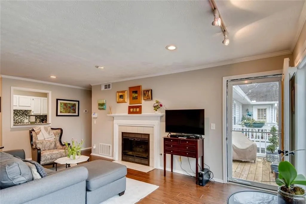 505 Gettysburg Place, Sandy Springs, Georgia 30350, 2 Bedrooms Bedrooms, ,2 BathroomsBathrooms,Residential,Sold,505 Gettysburg Place,6844592