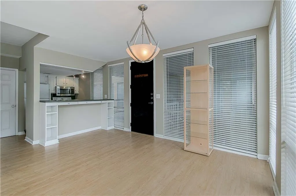 287 14th Street Nw Unit 14, Atlanta, Georgia 30318, 2 Bedrooms Bedrooms, ,1 BathroomBathrooms,Residential,Sold,287 14th Street Nw Unit 14,6013514