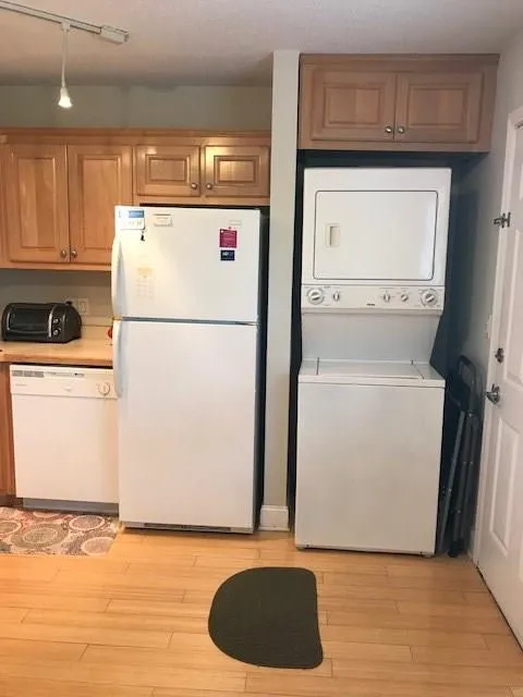 315 Hilderbrand Drive Unit B4, Sandy Springs, Georgia 30328, 2 Bedrooms Bedrooms, ,1 BathroomBathrooms,Residential,Sold,315 Hilderbrand Drive Unit B4,6037220