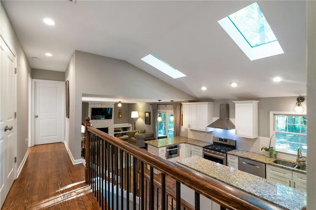 5655 Colton Drive, Sandy Springs, Georgia 30342, 3 Bedrooms Bedrooms, ,3 BathroomsBathrooms,Residential,Sold,5655 Colton Drive,6737038