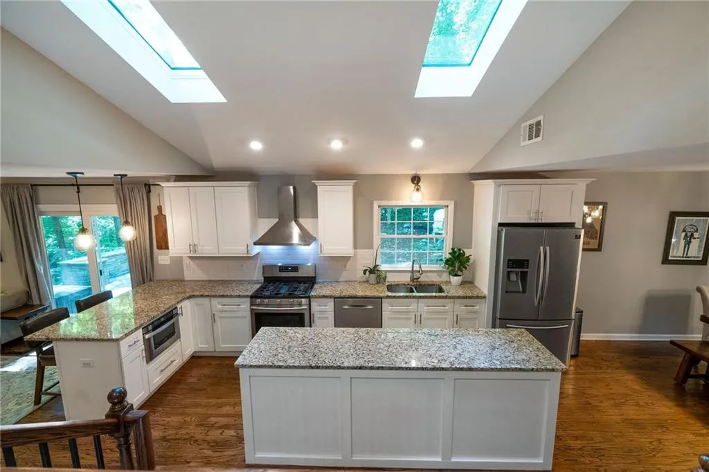 5655 Colton Drive, Sandy Springs, Georgia 30342, 3 Bedrooms Bedrooms, ,3 BathroomsBathrooms,Residential,Sold,5655 Colton Drive,6737038