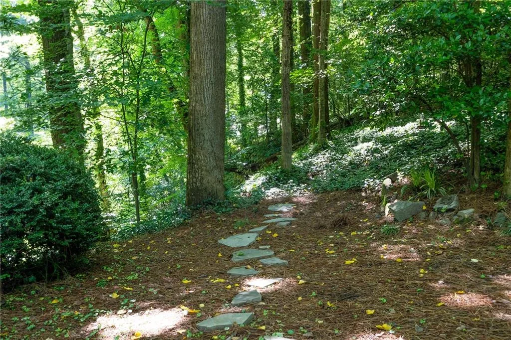 5655 Colton Drive, Sandy Springs, Georgia 30342, 3 Bedrooms Bedrooms, ,3 BathroomsBathrooms,Residential,Sold,5655 Colton Drive,6737038