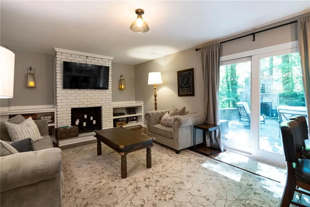 5655 Colton Drive, Sandy Springs, Georgia 30342, 3 Bedrooms Bedrooms, ,3 BathroomsBathrooms,Residential,Sold,5655 Colton Drive,6737038