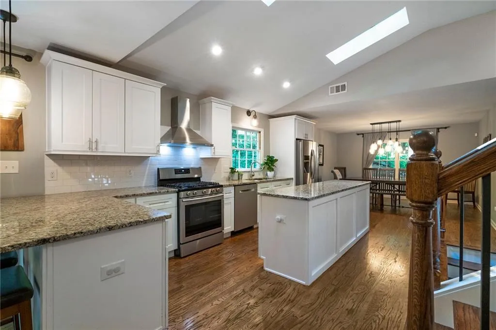 5655 Colton Drive, Sandy Springs, Georgia 30342, 3 Bedrooms Bedrooms, ,3 BathroomsBathrooms,Residential,Sold,5655 Colton Drive,6737038