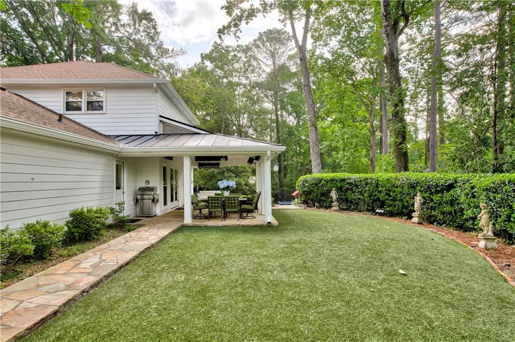 700 Schooner Circle, Sandy Springs, Georgia 30328, 5 Bedrooms Bedrooms, ,2 BathroomsBathrooms,Residential,Sold,700 Schooner Circle,5848995