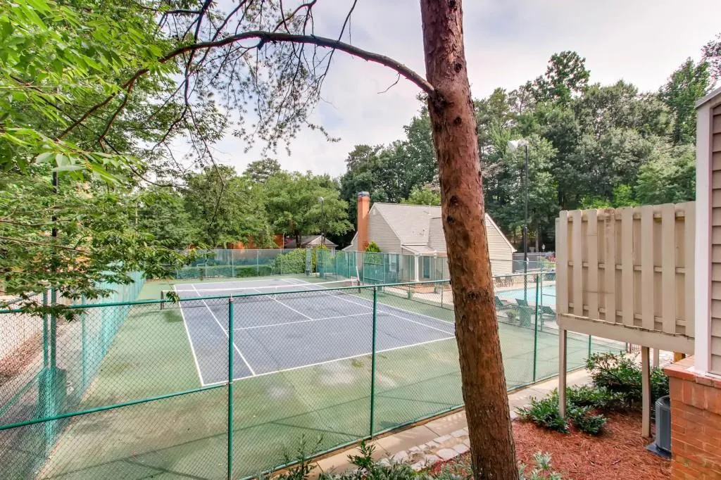 124 Mount Vernon Circle, Sandy Springs, Georgia 30338, 2 Bedrooms Bedrooms, ,2 BathroomsBathrooms,Residential,Sold,124 Mount Vernon Circle,6035756