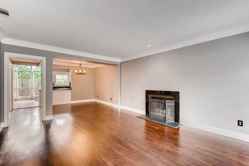 124 Mount Vernon Circle, Sandy Springs, Georgia 30338, 2 Bedrooms Bedrooms, ,2 BathroomsBathrooms,Residential,Sold,124 Mount Vernon Circle,6035756