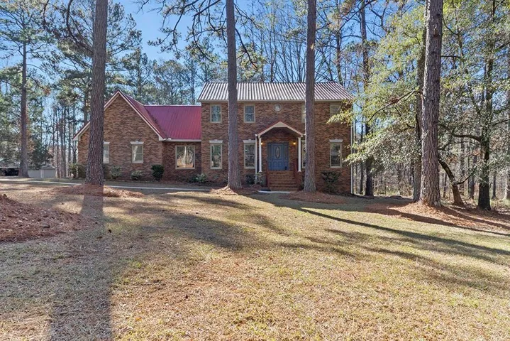 Beautiful 4 sided brick home