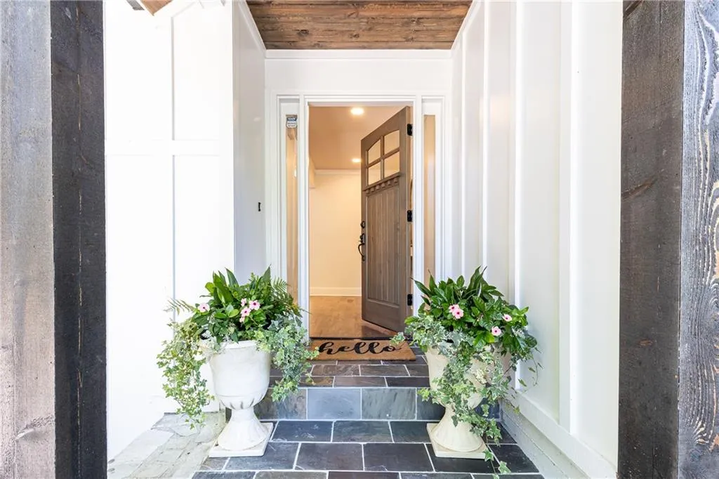 1285 Old Woodbine Road, Atlanta, Georgia 30319, 4 Bedrooms Bedrooms, ,2 BathroomsBathrooms,Residential,Sold,1285 Old Woodbine Road,7394414