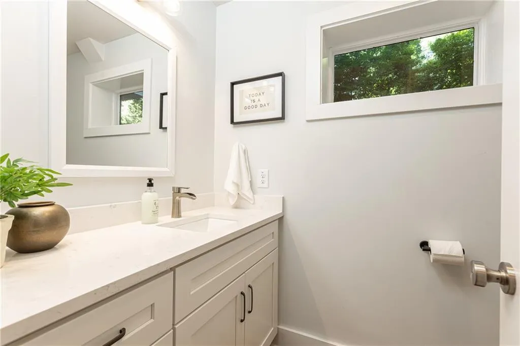 1285 Old Woodbine Road, Atlanta, Georgia 30319, 4 Bedrooms Bedrooms, ,2 BathroomsBathrooms,Residential,Sold,1285 Old Woodbine Road,7394414