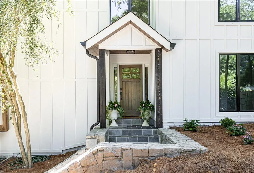 1285 Old Woodbine Road, Atlanta, Georgia 30319, 4 Bedrooms Bedrooms, ,2 BathroomsBathrooms,Residential,Sold,1285 Old Woodbine Road,7394414